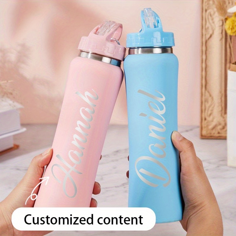 Sports Equipment And Names - Personalisierte Edelstahl-Wasserflasche mit Gravur, Klappdeckel mit