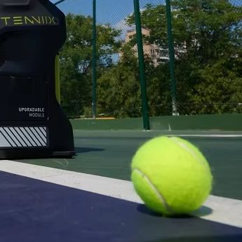 Sports Equipment Tennis - Professionelle Tenniix Tennisballmaschine mit KI-Trainer, Sprachsteuerung,
